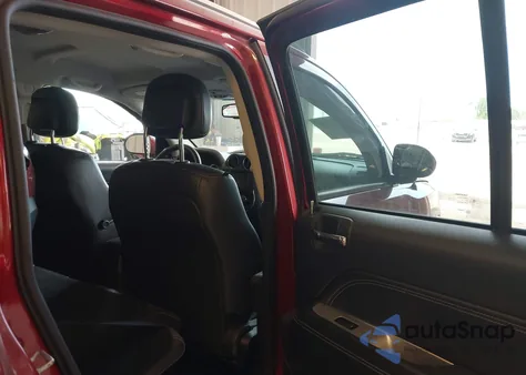 2015 Jeep Compass Limited z USA, uszkodzony, nr VIN 1C4NJCCB4FD156304